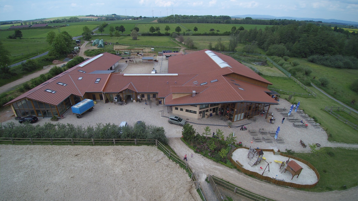 06f029c4493ae742ba51580a14f30b8d_1200_1200_0