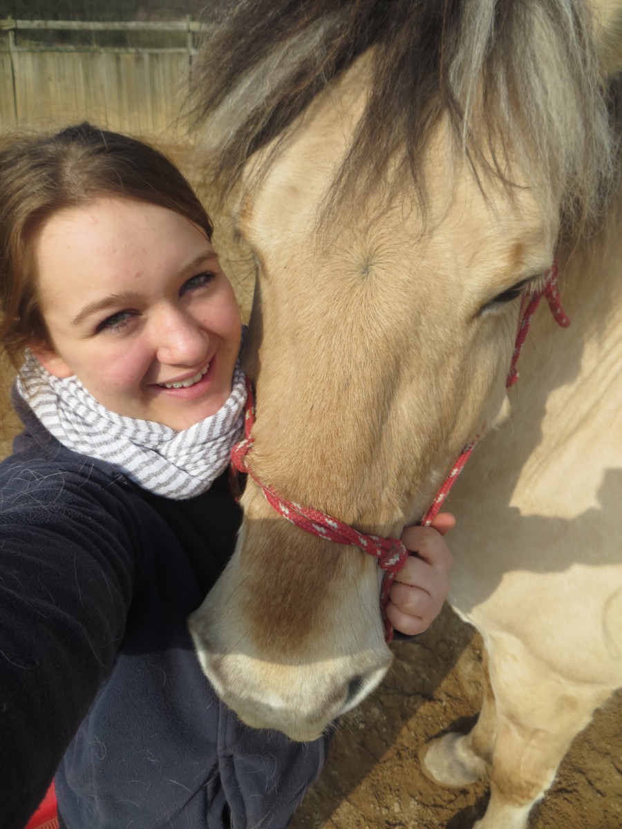 e1f50ff1e7c9579daef82491047ef3f5_1200_1200_0